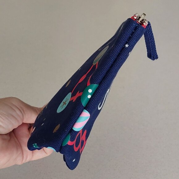 Kiehl's Since 1851 Blue Holiday Cosmetic Make-up Zip Case (NWOT) - Picture 11 of 16